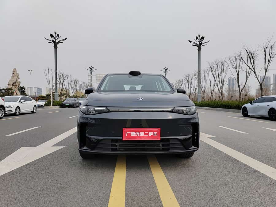 零跑汽车 零跑C10 2025 汽车图片 #3