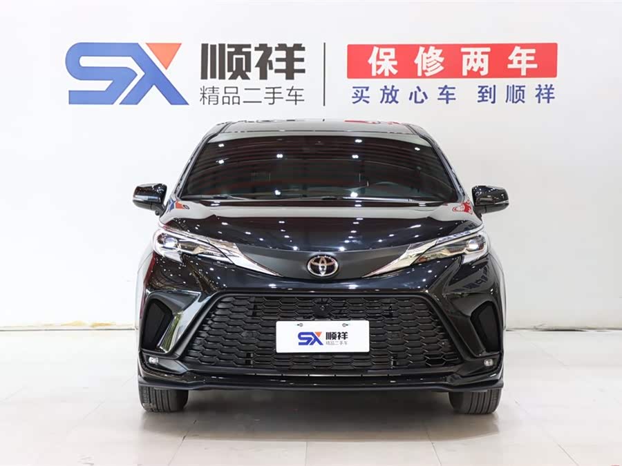 Toyota Granvia 2025 car image #3