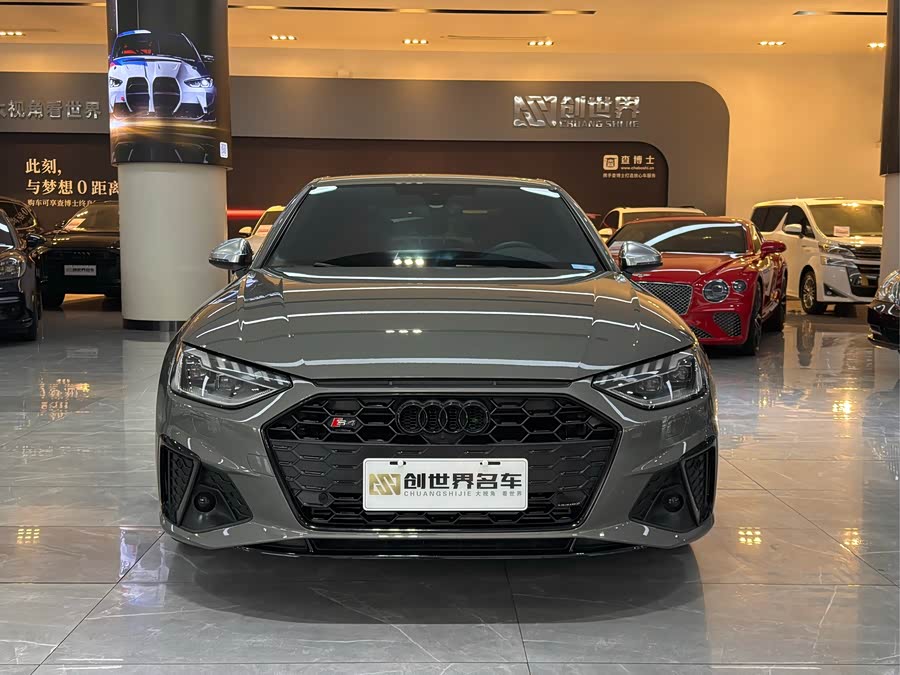 Audi S4 2024 صورة سيارة #3