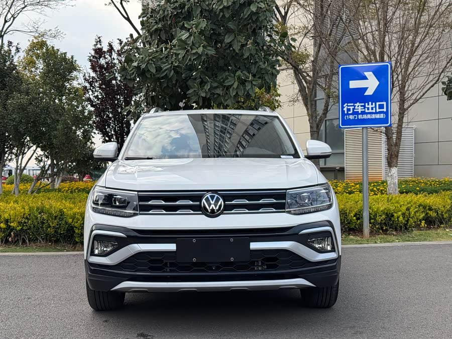 Volkswagen T-Cross 2021 #3 Volkswagen T-Cross 2021 car image #3