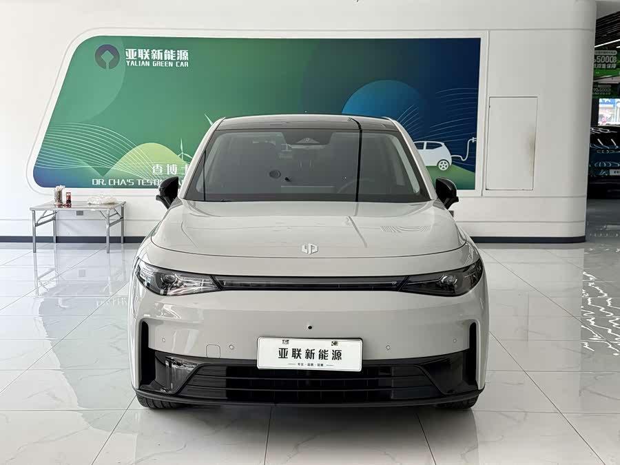 零跑汽车 零跑C10 2025 汽车图片 #3