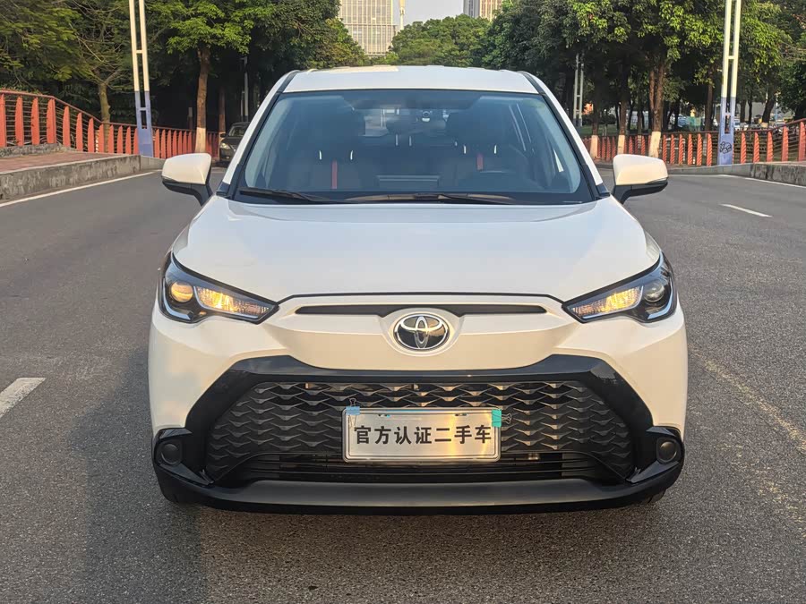 Toyota Frontlander 2024 car image #3