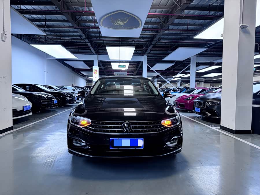 Volkswagen Magotan 2023 immagine di auto #3