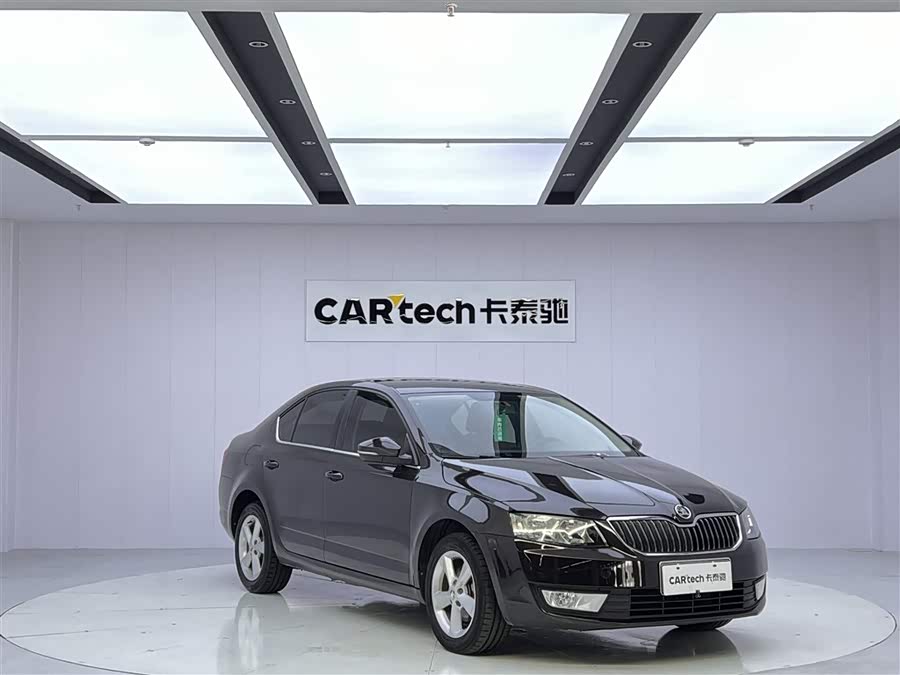Skoda Octavia 2015 car image #3