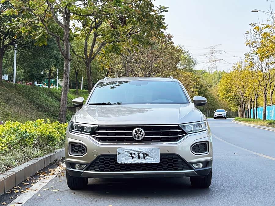 Volkswagen T-Roc 2019 car image #3