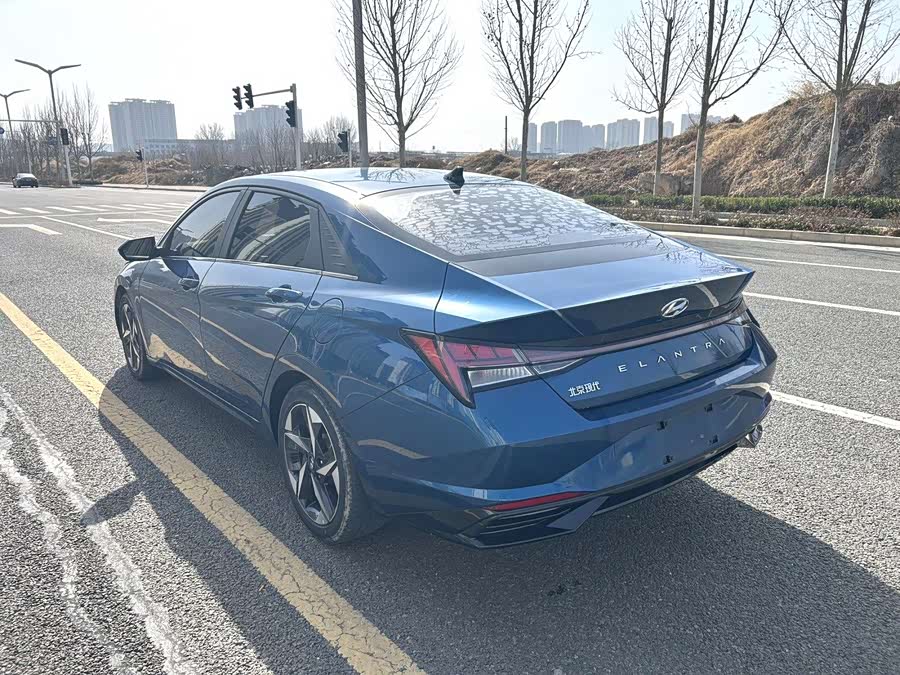 Hyundai Elantra 2021 car image #3