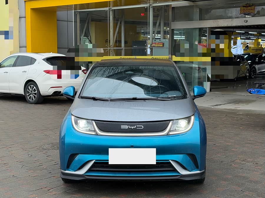 BYD Dolphin 2023 صورة سيارة #3
