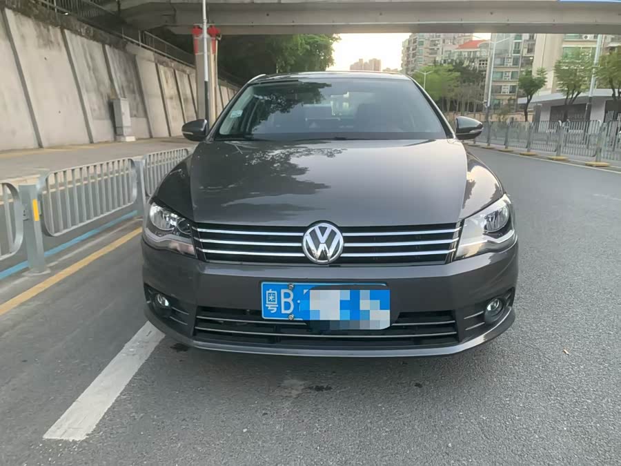 Volkswagen Bora 2014 car image #3