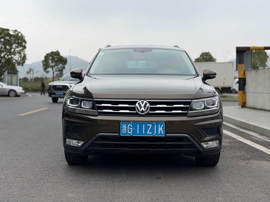 Volkswagen Tiguan L 2017 imagen de coche #3