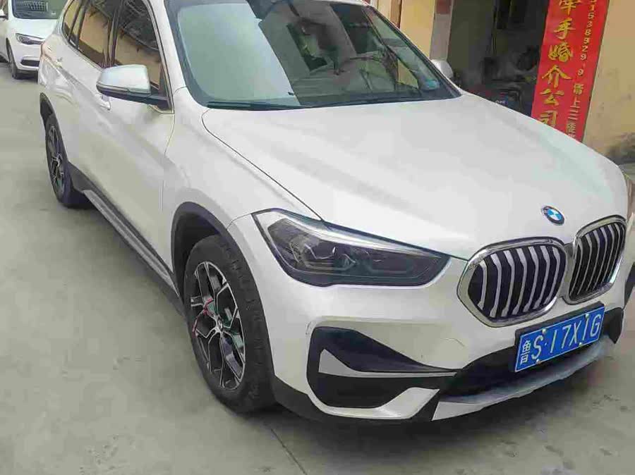 BMW X1 2022 car image #3