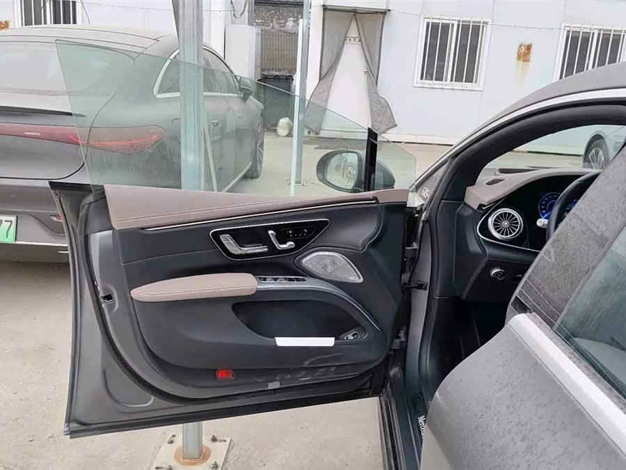 Mercedes-Benz EQS Class 2024 immagine di auto #3