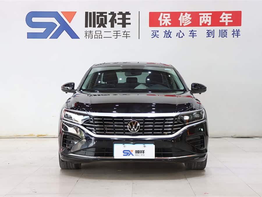 Volkswagen Passat 2023 car image #3