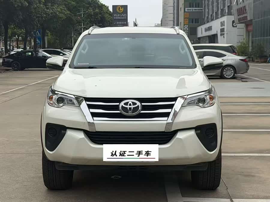 Toyota Fortuner 2019 car image #3