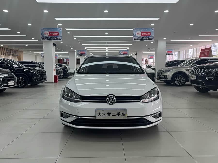Volkswagen Golf 2020 car image #3