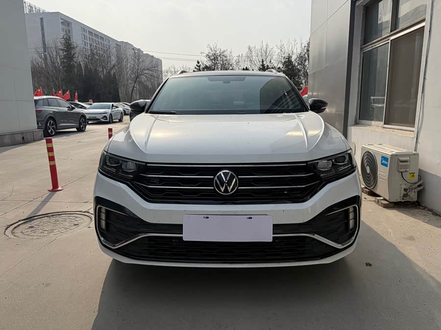 Volkswagen T-Roc 2022 car image #3