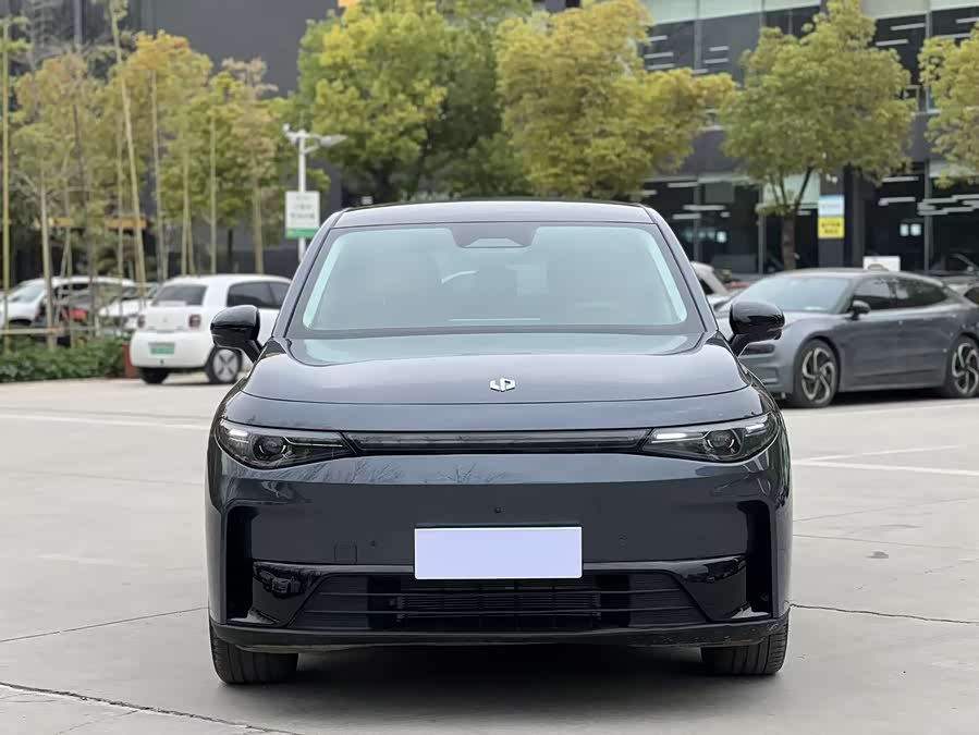 零跑汽车 零跑C10 2024 汽车图片 #3