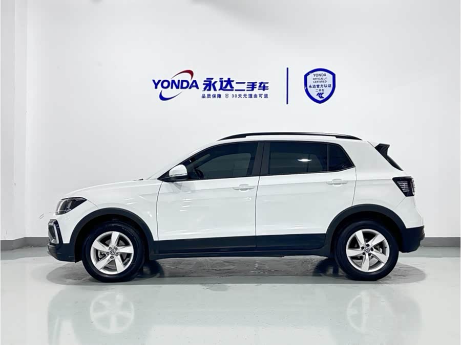 Volkswagen T-Cross 2023 car image #3