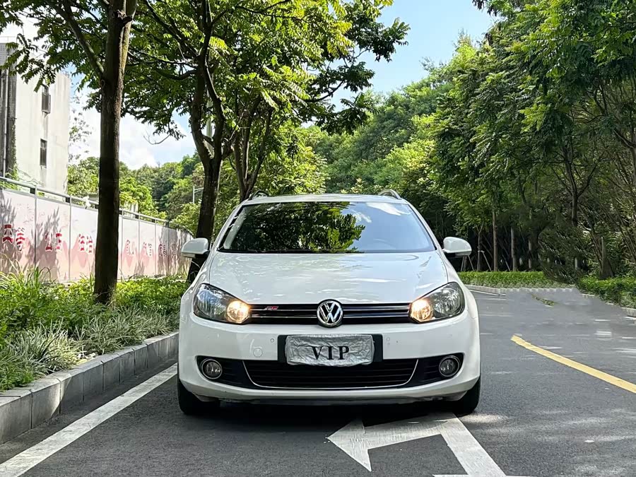 Volkswagen Golf 2013 car image #3