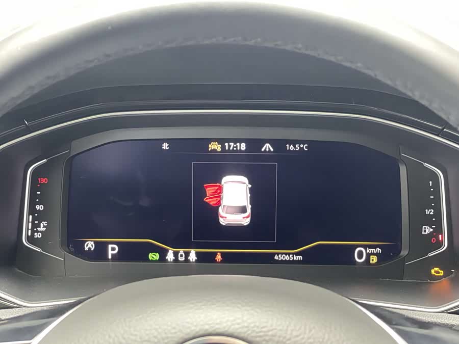 Volkswagen T-Roc 2022 car image #3
