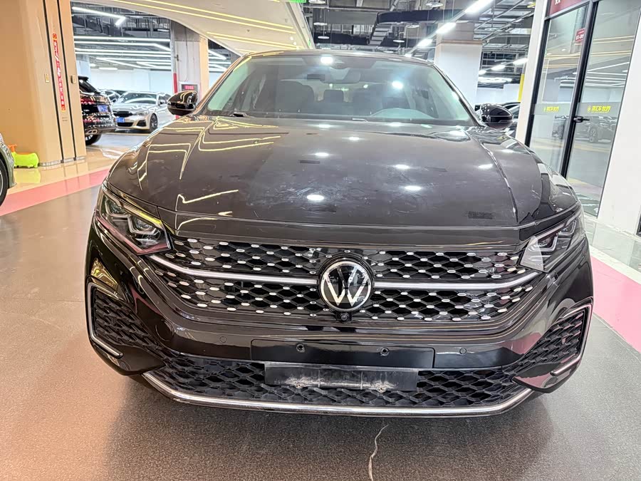 Volkswagen Passat 2022 صورة سيارة #3