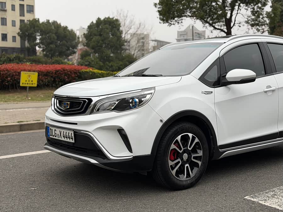 GEELY Vision X3 2017 image de voiture #3