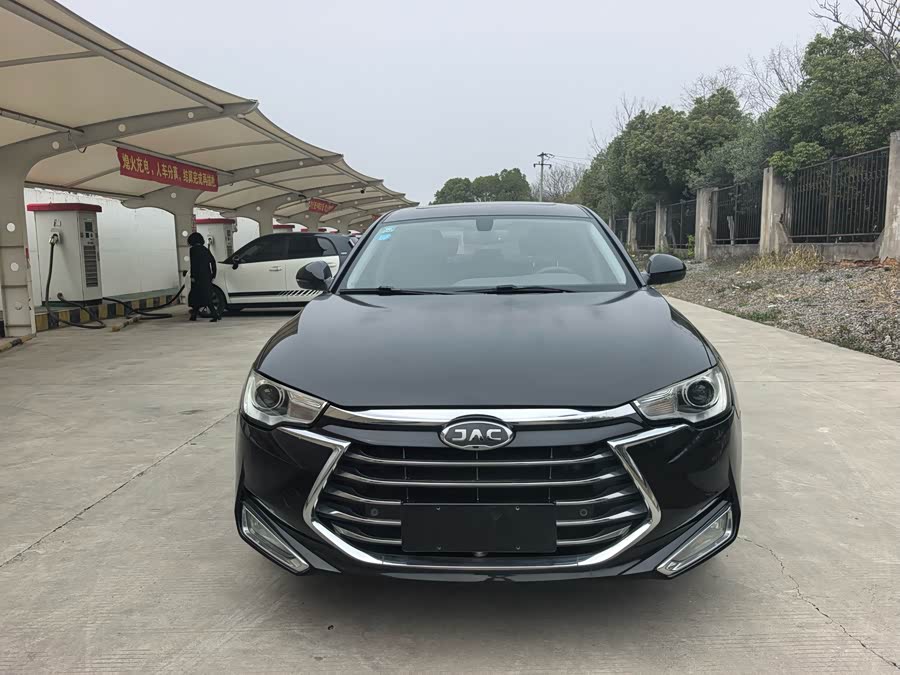 JAC 2019 car image #3