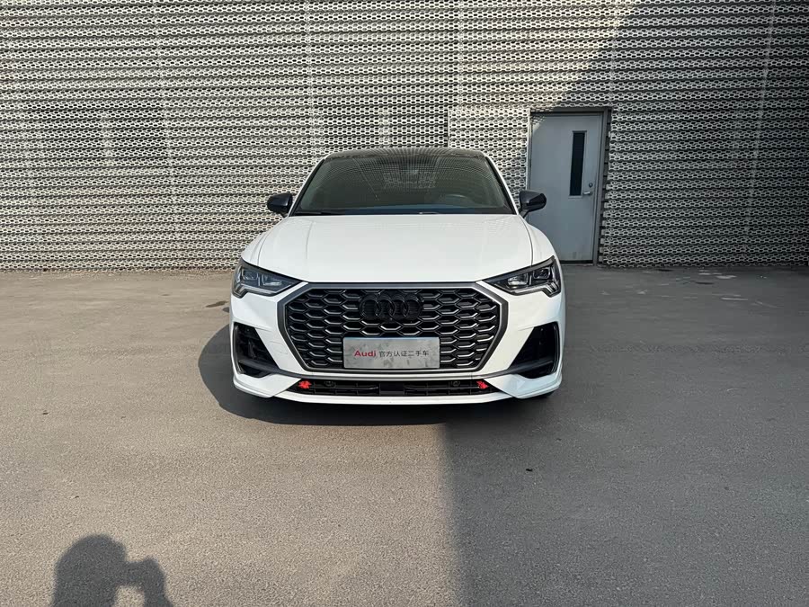 Audi Q3 Sportback 2025 изображение автомобиля #3