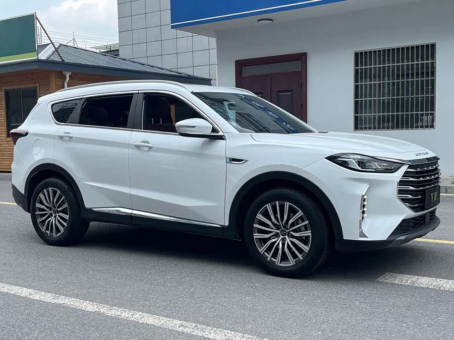 Jetour X70 PLUS 2024 car image #3