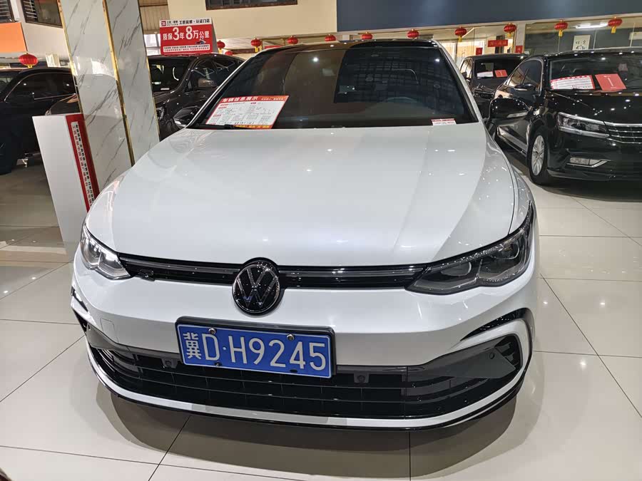Volkswagen Golf 2022 car image #3