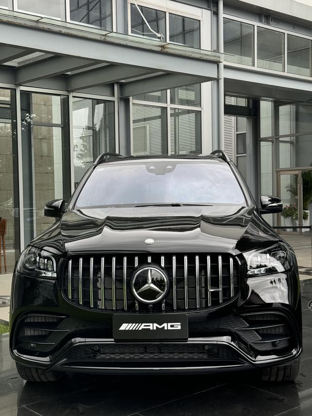 Mercedes-Benz GLS AMG car image #3