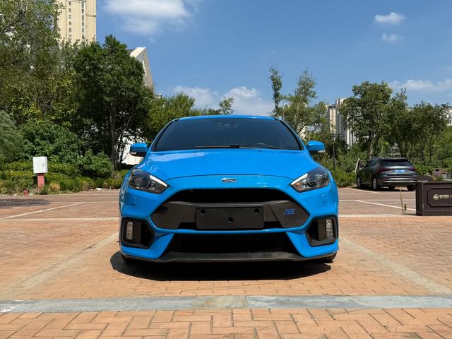 Ford Focus (Imported) 2017 صورة سيارة #3