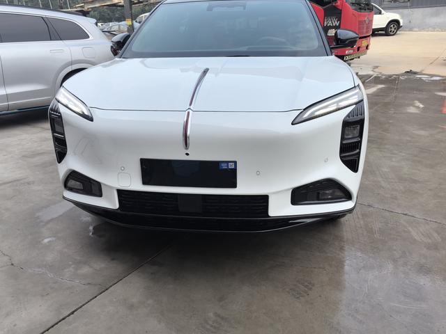 HongQi TianGong 08 2025 #3 HongQi TianGong 08 2025 car image #3