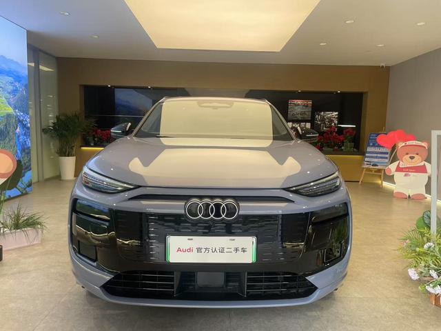 Audi Q6L Sportback e-tron 2025 car image #3