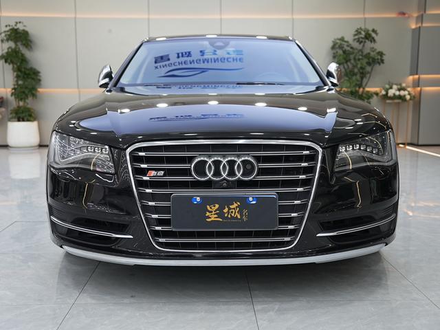 Audi S8 2015 immagine di auto #3