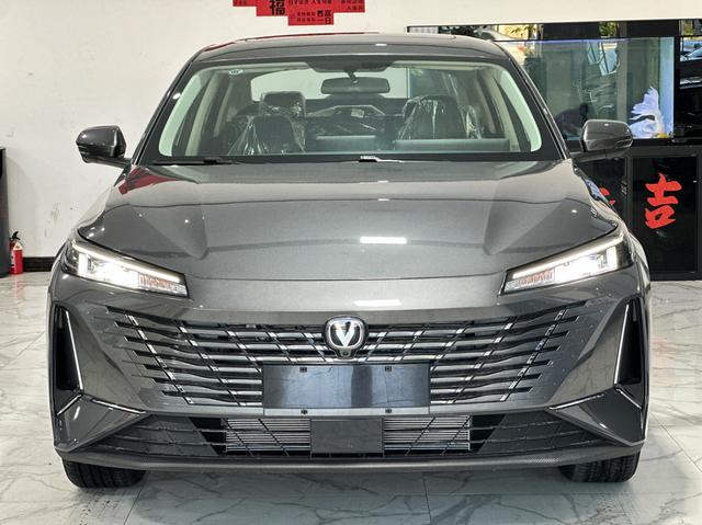 Changan EadoPHEV 2025 #3 Changan EadoPHEV 2025 car image #3