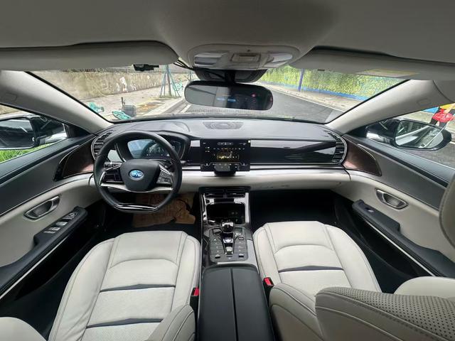 BYD e9 2021 car image #3