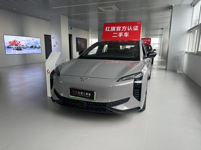 HongQi EH7 2024 car image #3