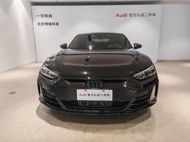 Audi RS e-tron GT 2025 #3 Audi RS e-tron GT 2025 car image #3