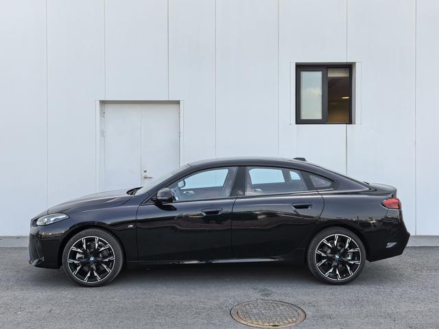 BMW 2 Series 2025 #3 BMW 2 Series 2025 car image #3