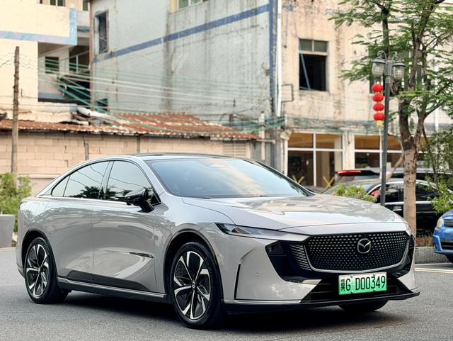 马自达 马自达EZ-6 2024 汽车图片 #3