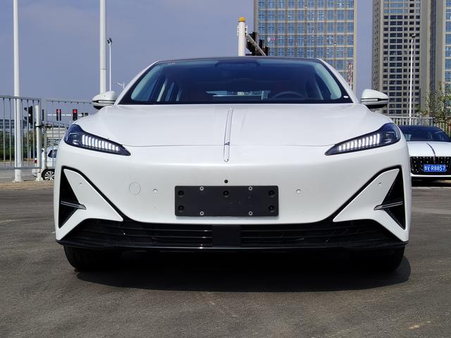 HongQi TianGong 05 2025 car image #3