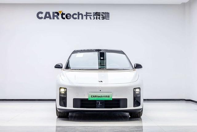 理想汽车 理想i6 2025 汽车图片 #3