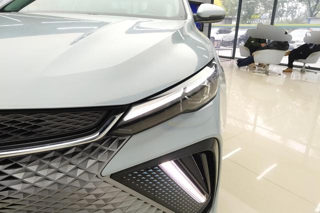 GEELY Emgrand L HiP 2022 #3 GEELY Emgrand L HiP 2022 صورة سيارة #3