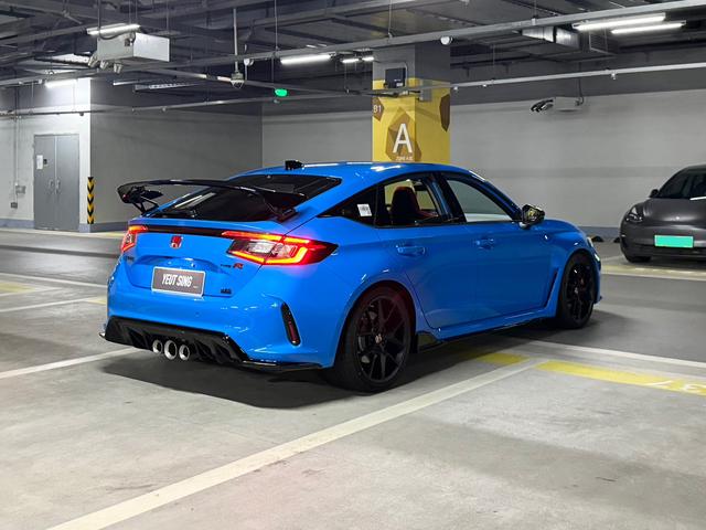 Honda Civic (Imported) 2025 car image #3