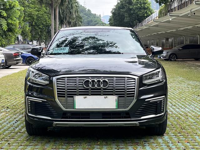 Audi Q2L e-tron 2020 car image #3