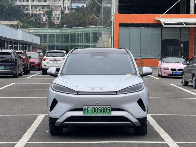 BYD Sea Lion 05 EV 2025 #3 BYD Sea Lion 05 EV 2025 car image #3