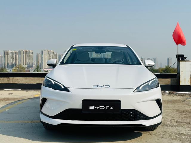 比亚迪 海豹05 DM-i 2025 汽车图片 #3