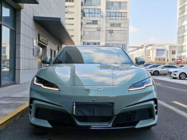 BYD Seal 06GT 2025 car image #3