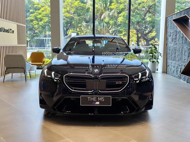 BMW M5 New Energy car image #3