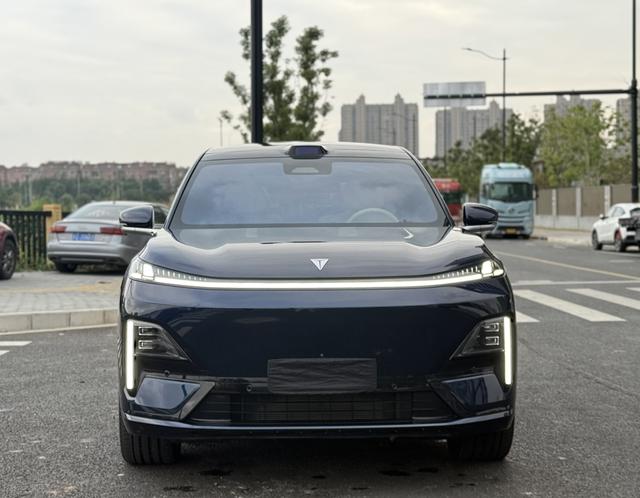 Deepal S09 2025 car image #3